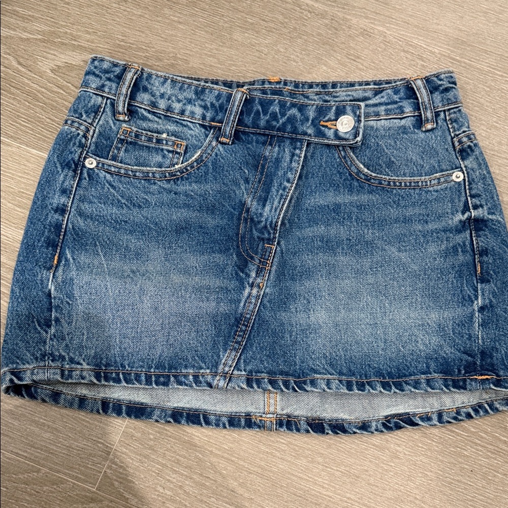 Zara dark denim skirt